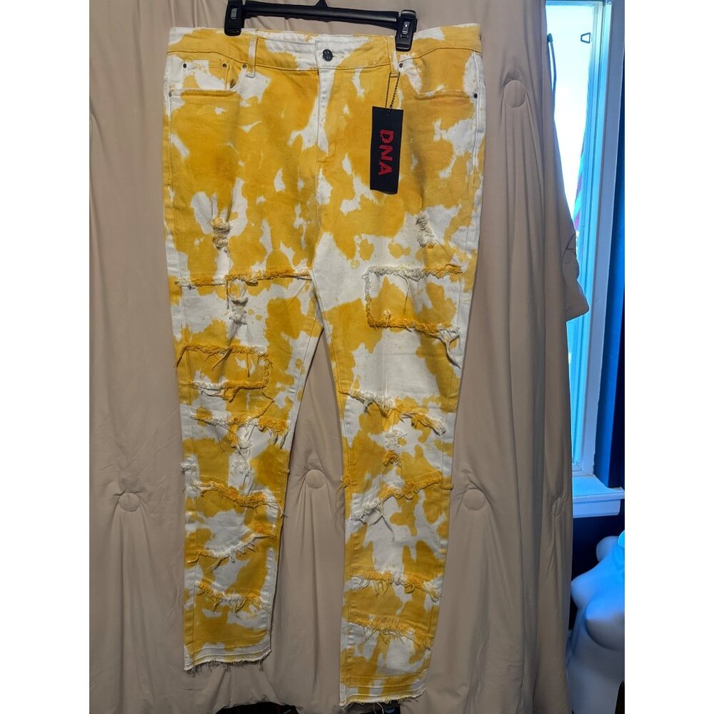 DNA Premium Wear NWT Yellow Distressed Men's Jeans Tie Die 40